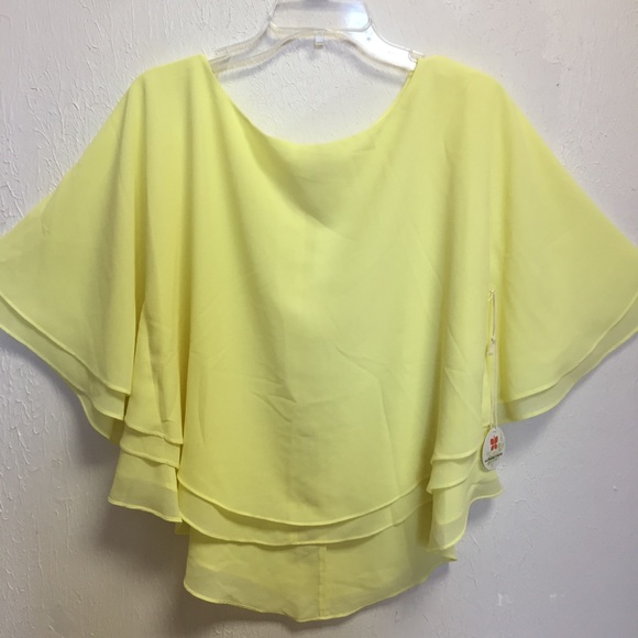 Altar'd State Tops - 🌼NEW Altar’d State Yellow Blouse